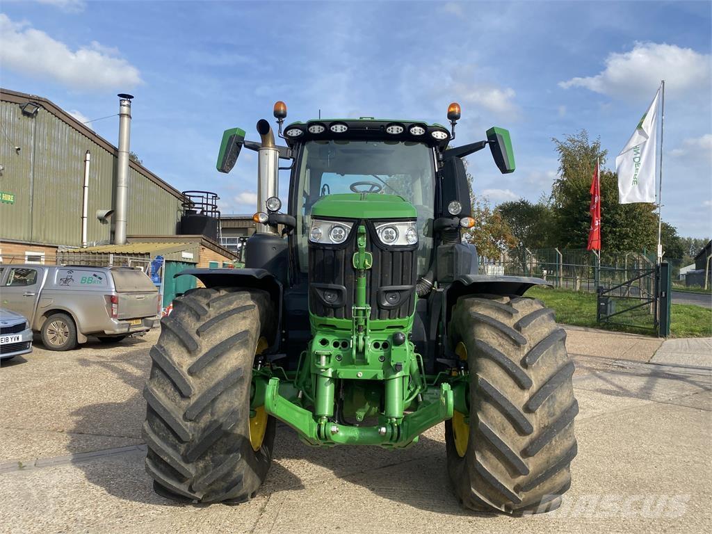 John Deere 6R250 Traktorit