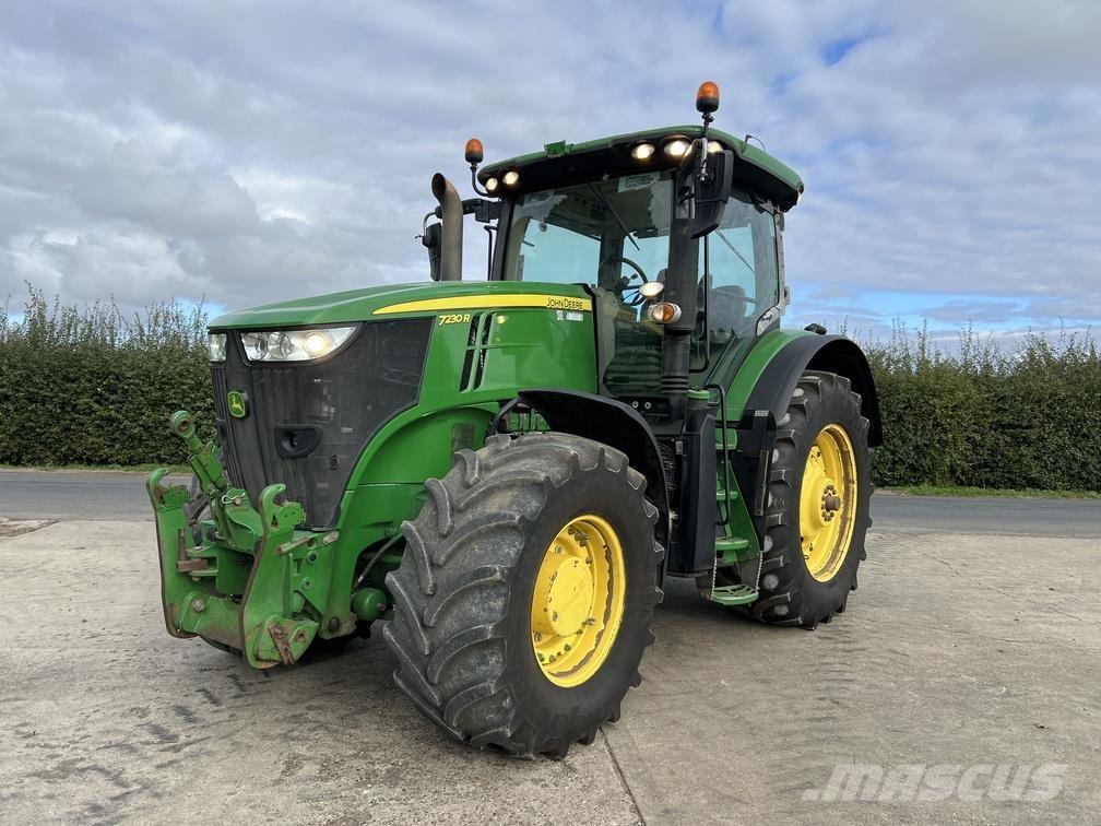 John Deere 7230R Traktorit