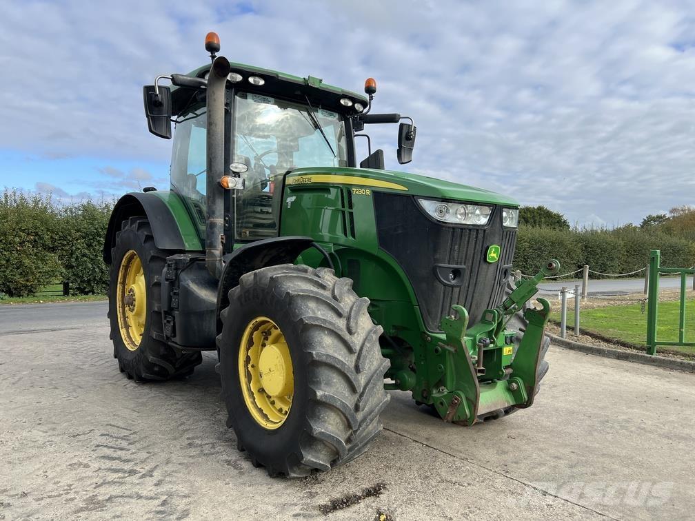 John Deere 7230R Traktorit