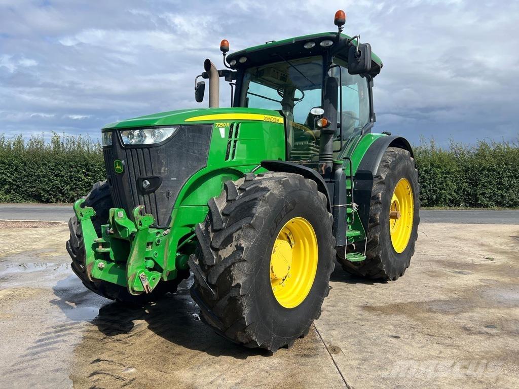 John Deere 7250R Traktorit