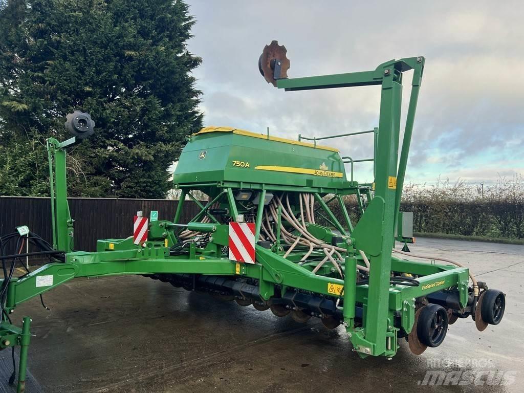 John Deere 750A Kylvökoneet