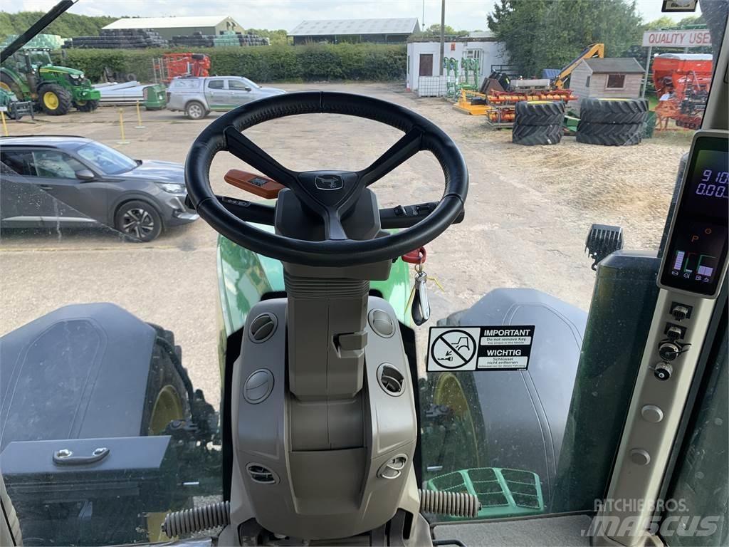 John Deere 7R330 Traktorit