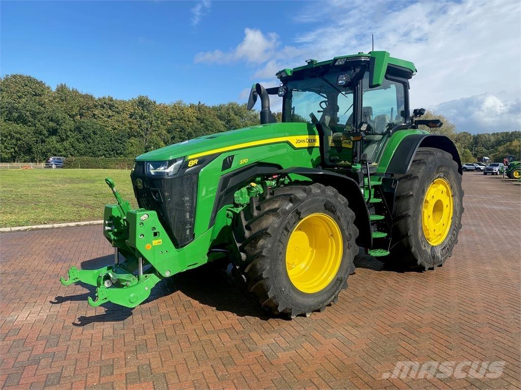 John Deere 8R370 Traktorit