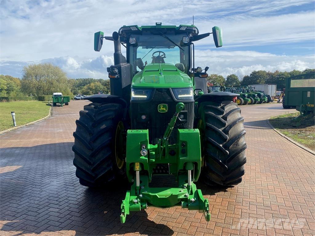 John Deere 8R370 Traktorit