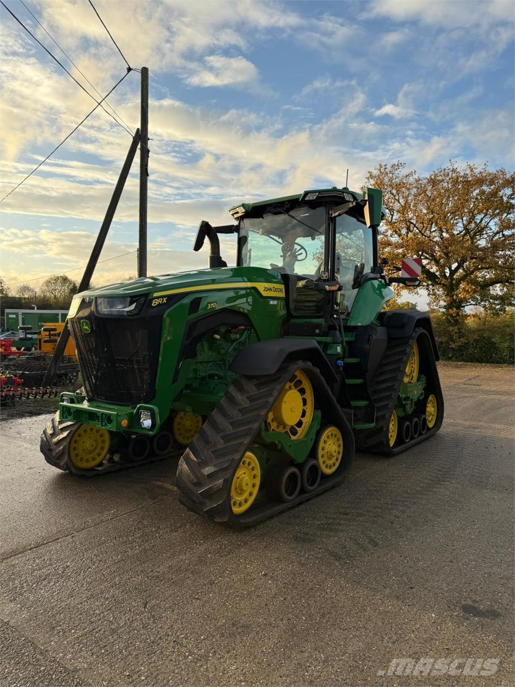 John Deere 8RX370 Traktorit