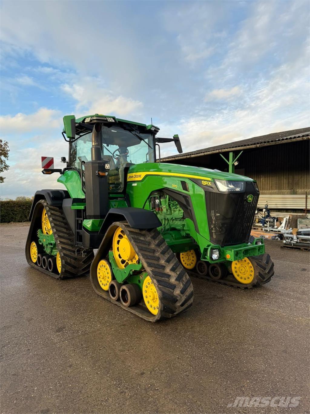 John Deere 8RX370 Traktorit