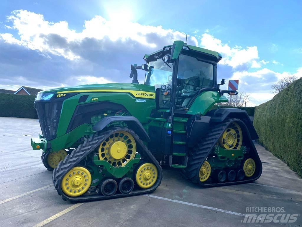 John Deere 8RX370 Traktorit
