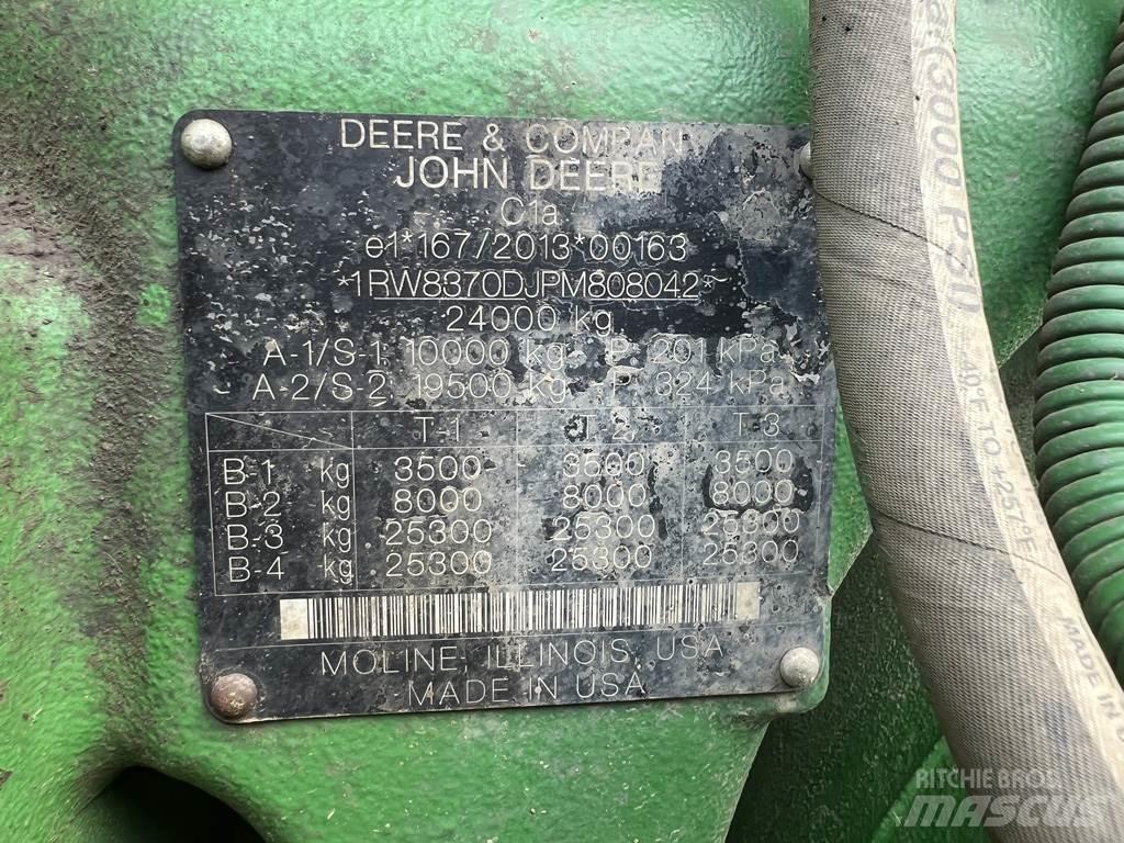 John Deere 8RX370 Traktorit