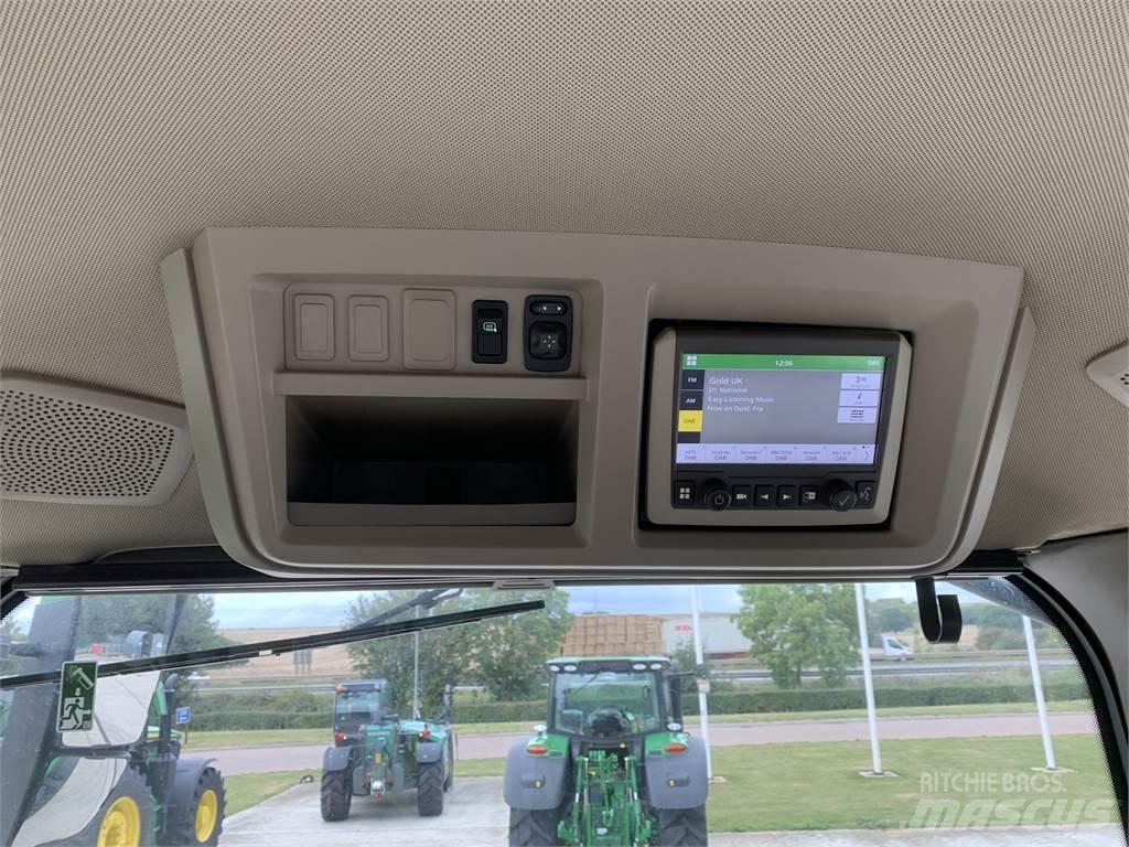 John Deere 8RX410 Traktorit