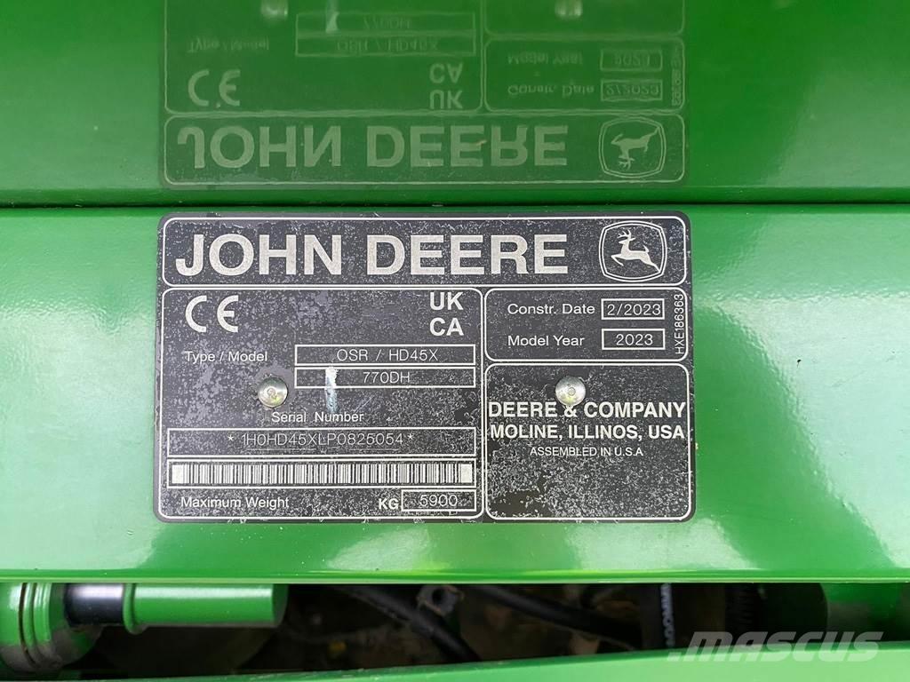 John Deere HDX45 Leikkuupuimurit