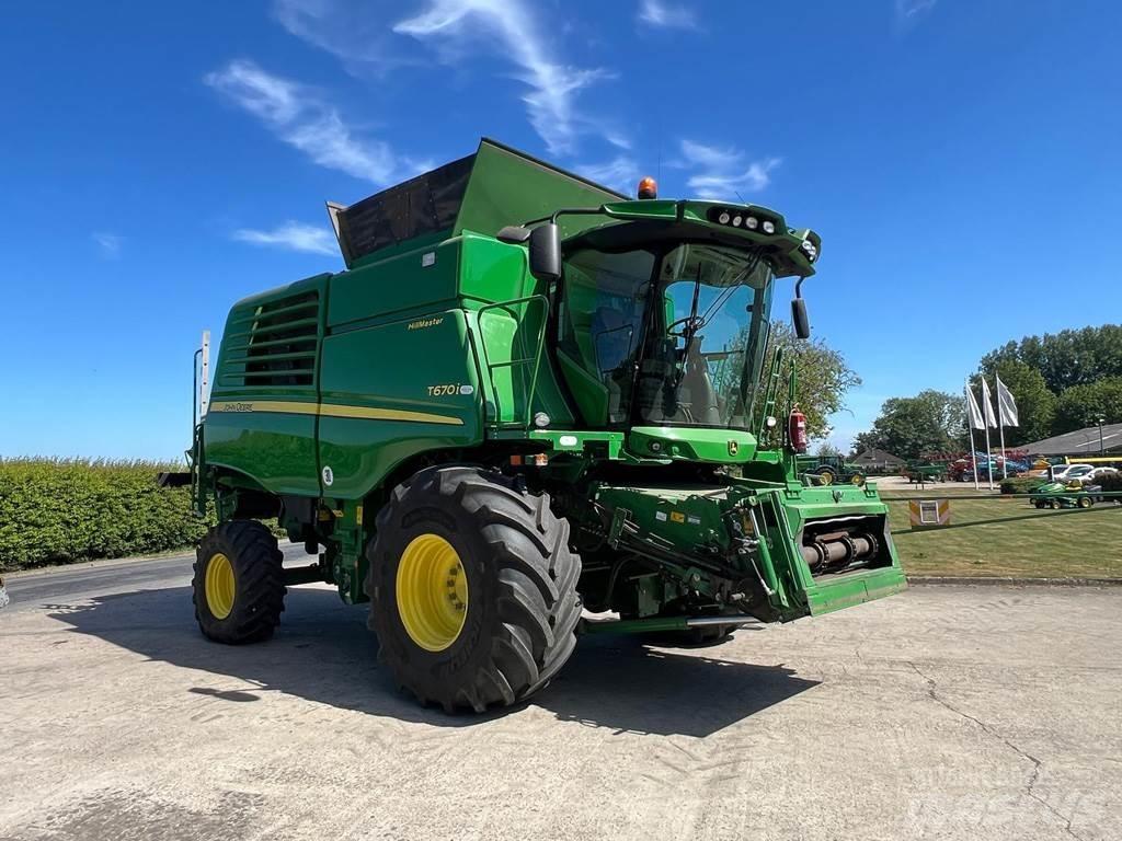 John Deere T670HM Leikkuupuimurit
