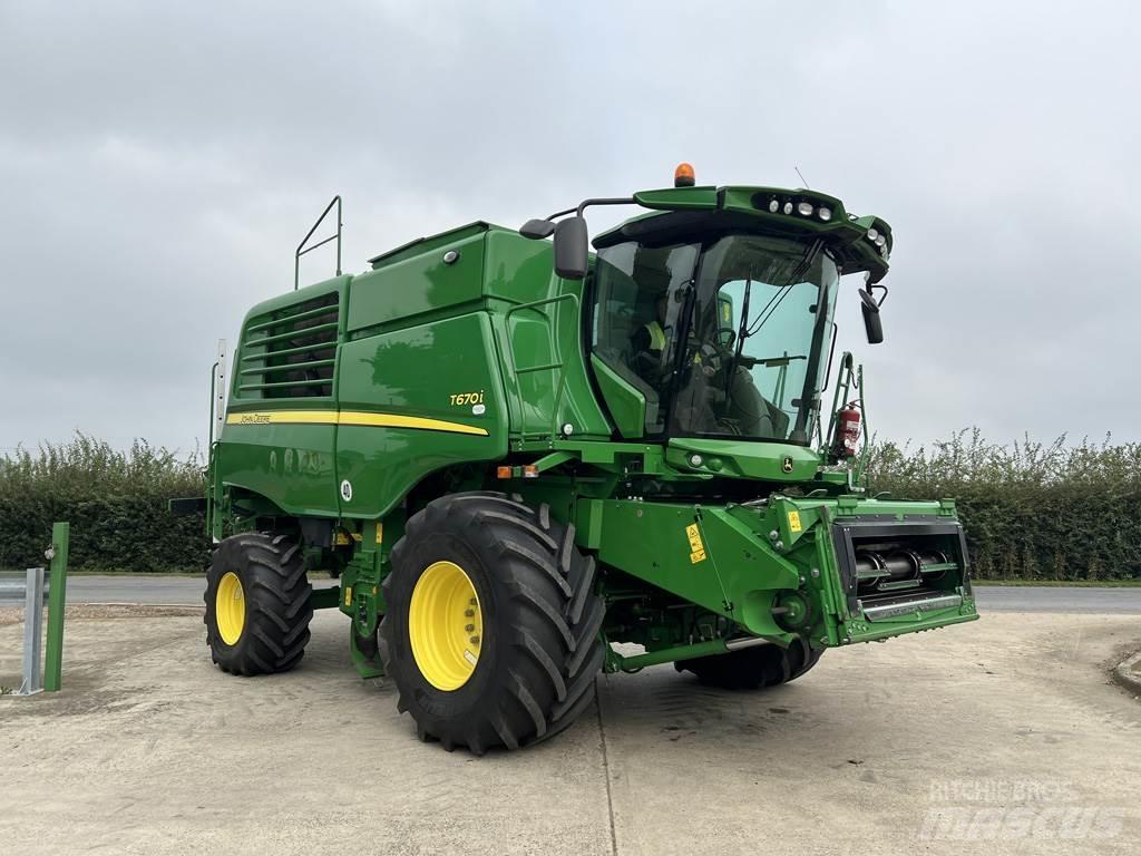 John Deere T670I Leikkuupuimurit