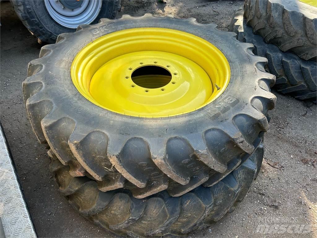 John Deere TYRES Muut maatalouskoneet