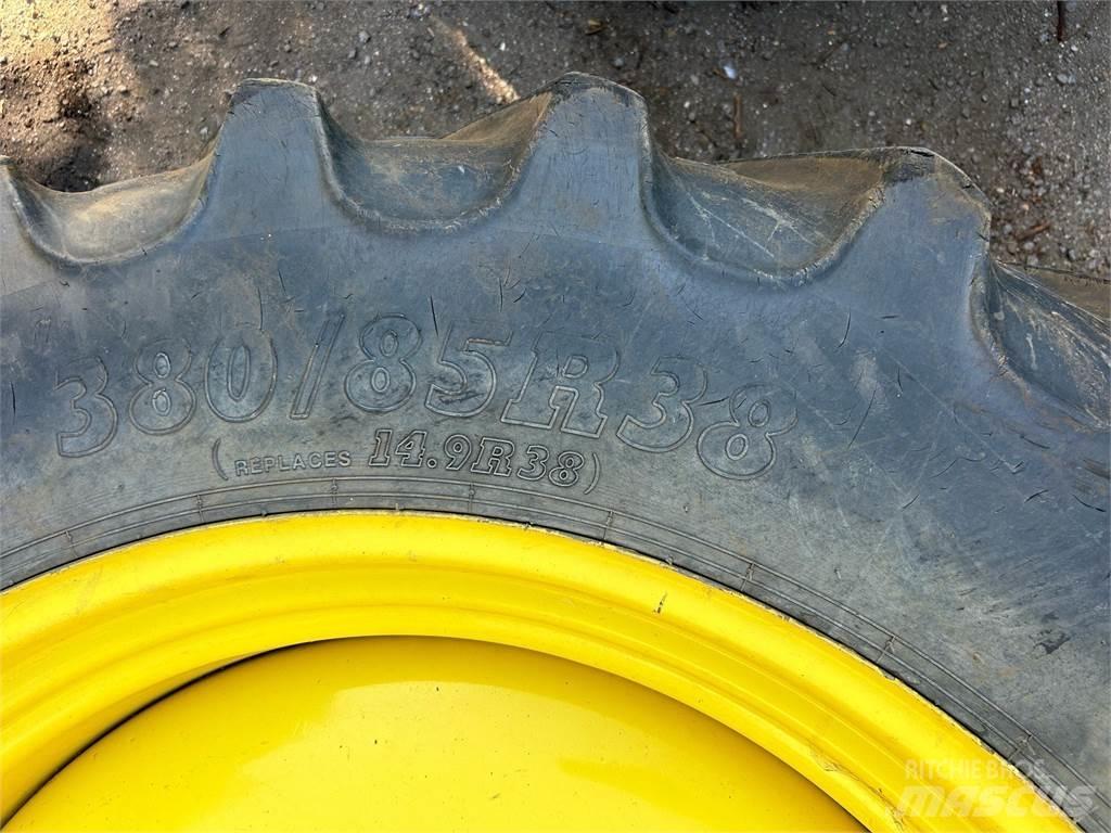John Deere TYRES Muut maatalouskoneet