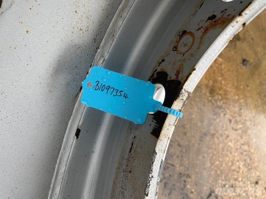 Kramer 500/70R24 Renkaat ja vanteet