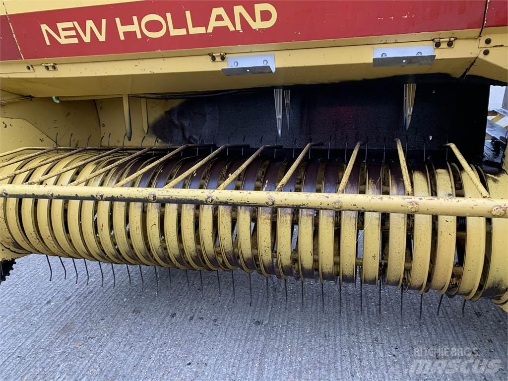 New Holland 945 Pyöröpaalaimet