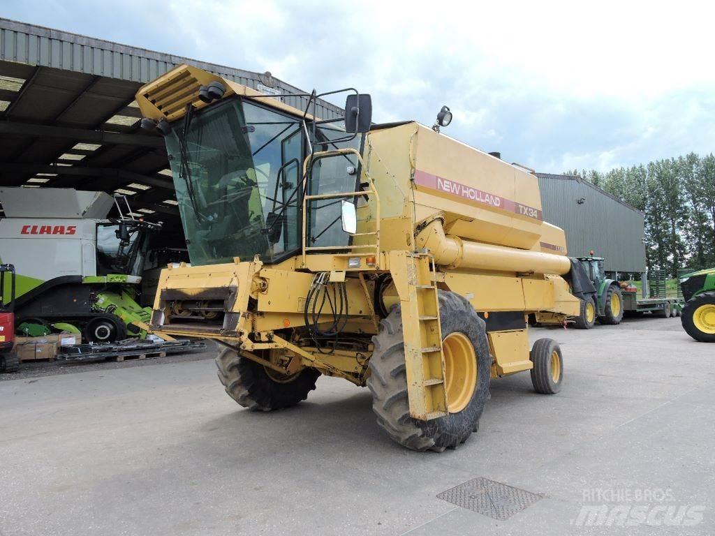 New Holland TX34 Leikkuupuimurit