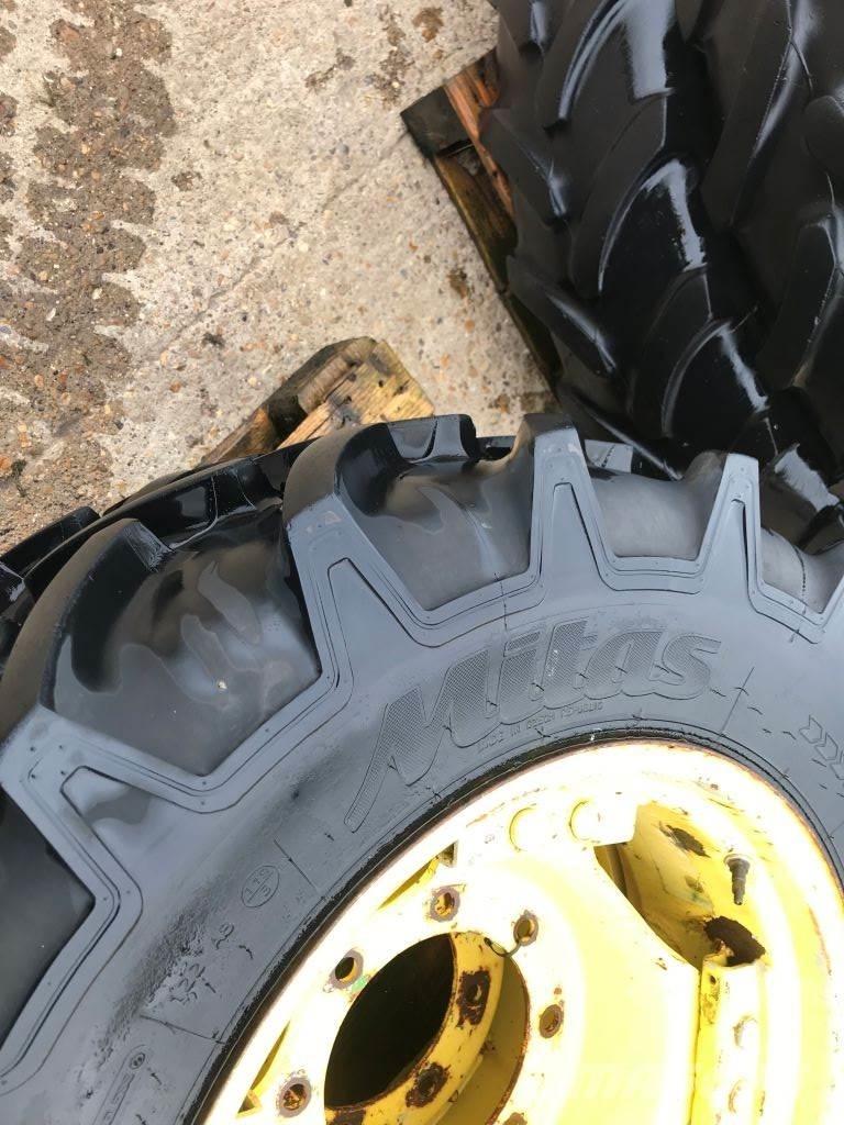  ROWCROP Renkaat ja vanteet