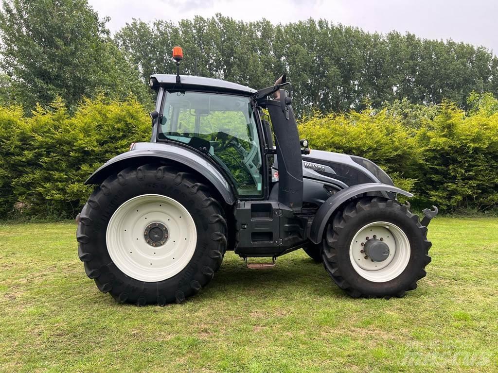 Valtra T234 Traktorit