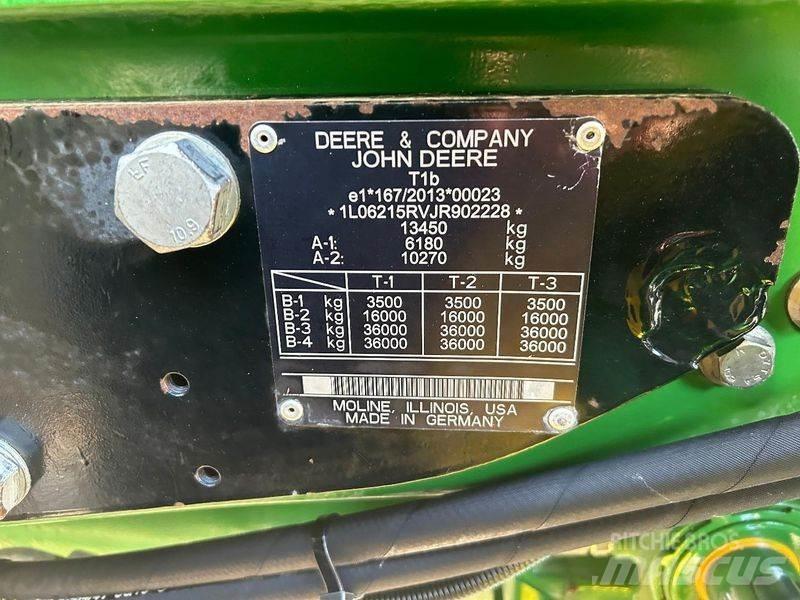 John Deere 6215R Traktorit