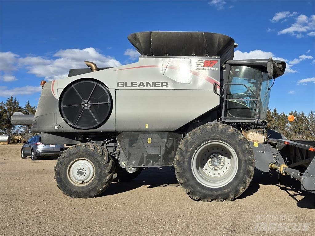 Gleaner S97 Leikkuupuimurit