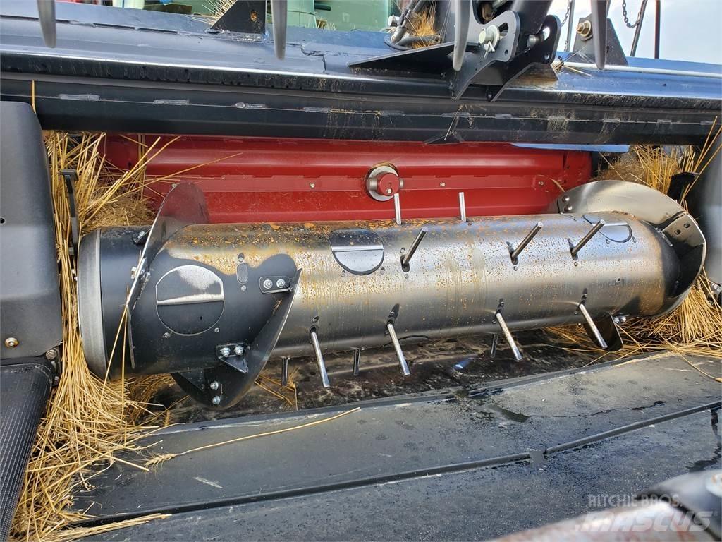 MacDon D65-D Leikkuupuimurit