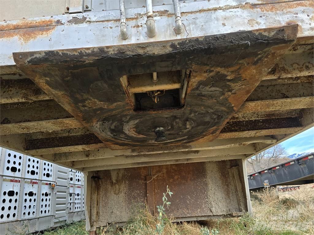 Wilson 42' Eläinkuljetusperävaunut