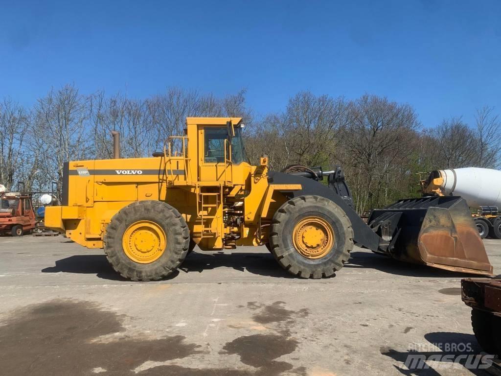 Volvo L330C Pyöräkuormaajat