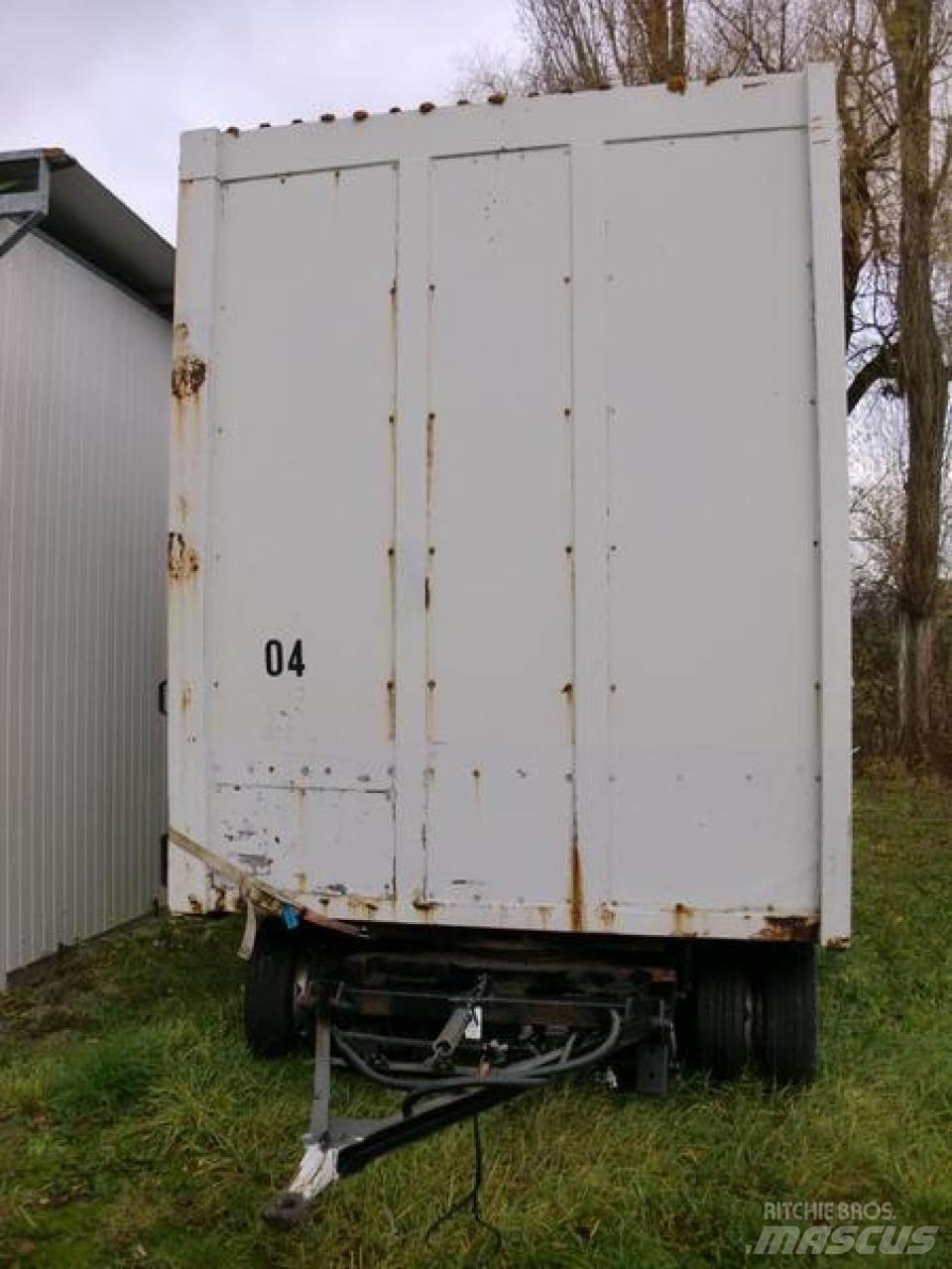 HXT 12 ZZL Yleisperävaunut