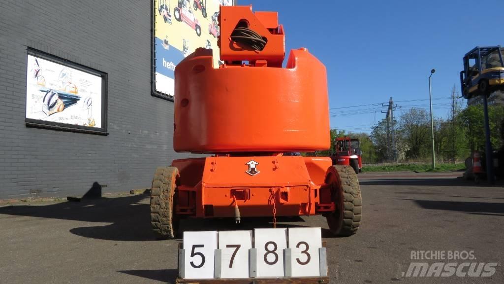 JLG E400AJPN Kuukulkijat