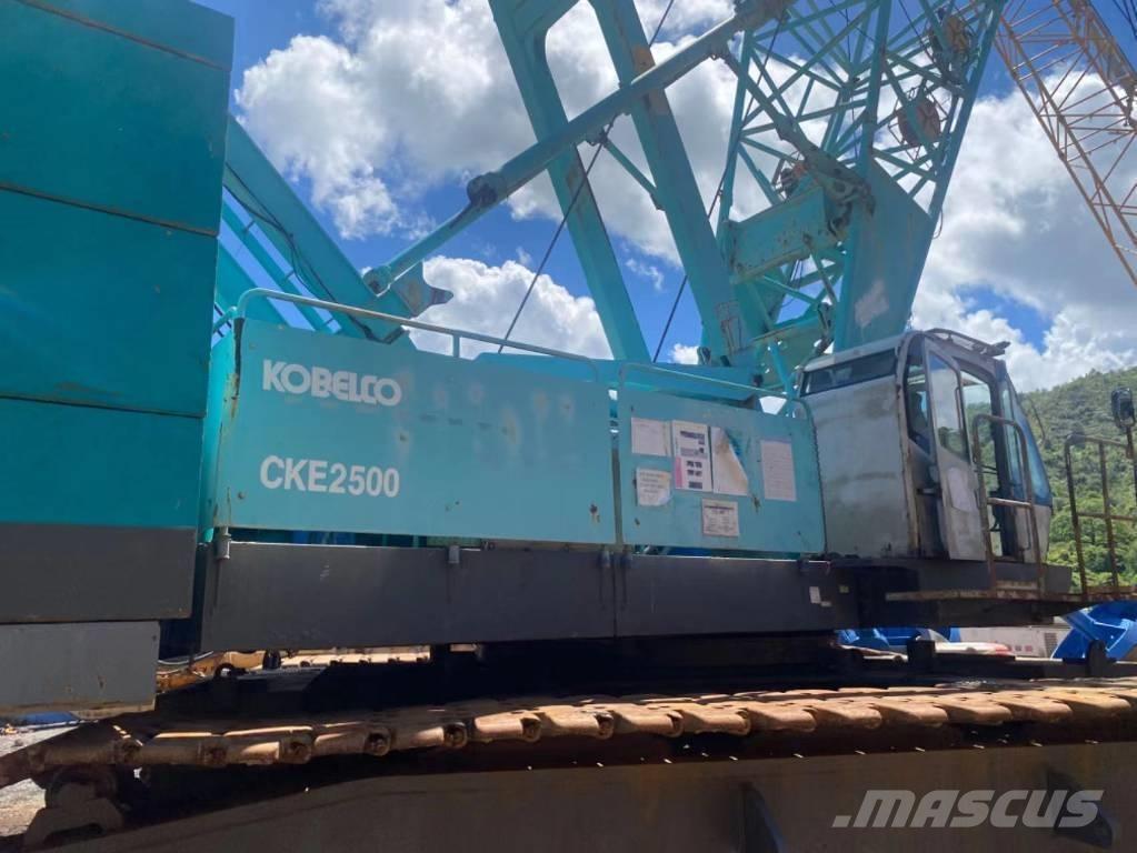 Kobelco CKE 2500 Tela-alustaiset nosturit