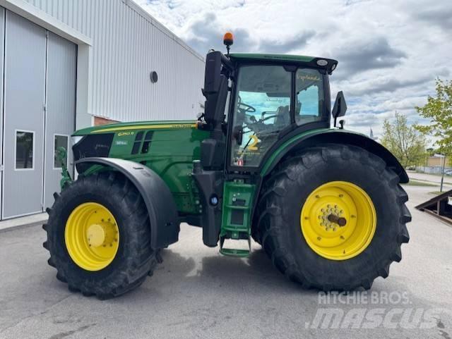 John Deere 6250 R Traktorit