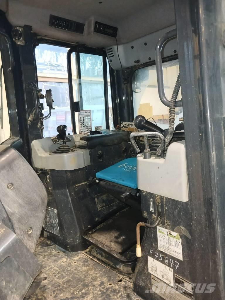 Komatsu D 51 PX-22 Telaketjupuskutraktorit