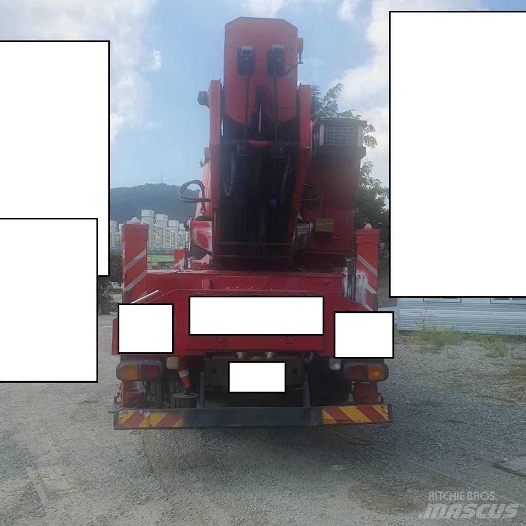 Horyong SKY750 Nostolava-autot