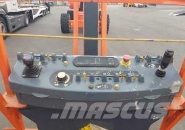 JLG 860 SJ Teleskooppipuominostimet