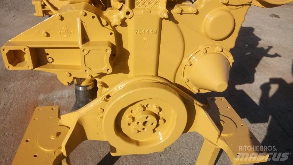 CAT 245 B Moottorit