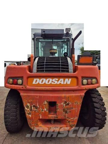 Doosan D 160 S-5 Dieseltrukit