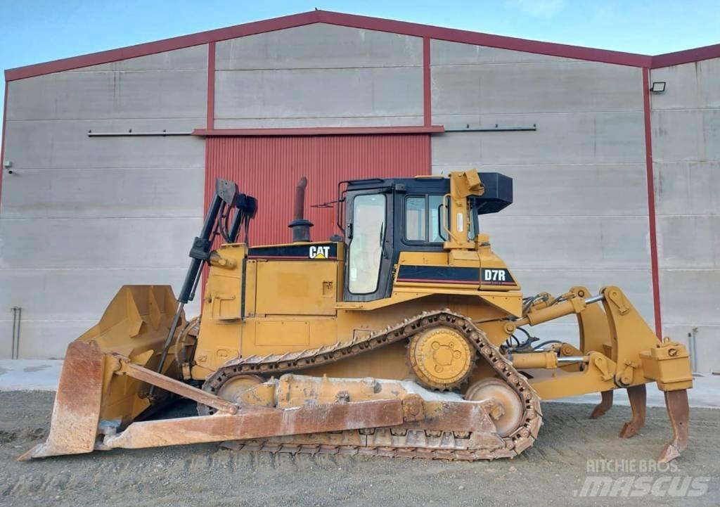 CAT D7R SERIE 2 Telaketjupuskutraktorit