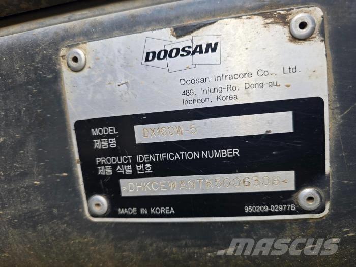Doosan DX 140 W-5 Pyöräkaivukoneet