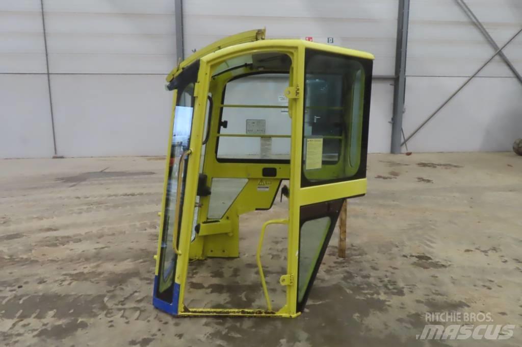 Yanmar Vio 75/SV100 Ohjaamo ja sisusta