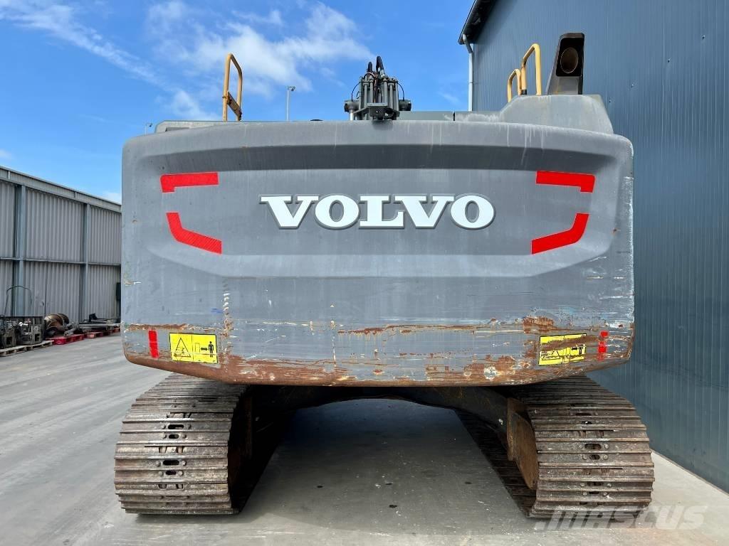 Volvo EC250E L Telakaivukoneet