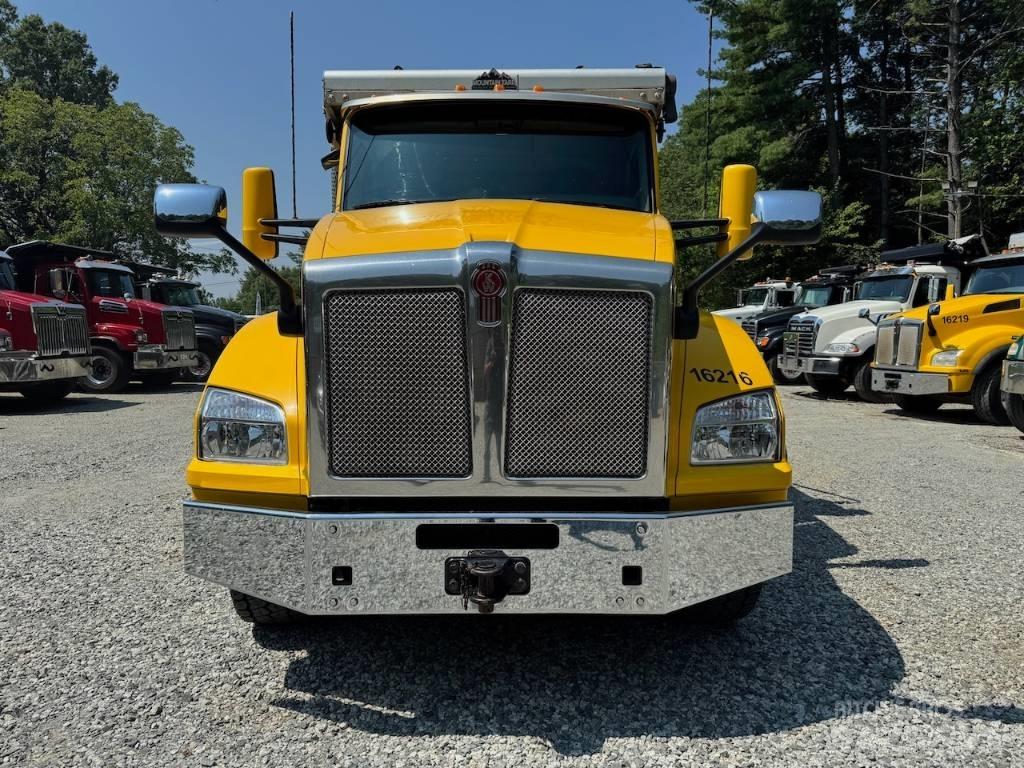 Kenworth T 880 Sora- ja kippiautot