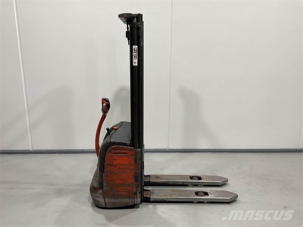 Linde L12 Ajettavat pinoamisvaunut