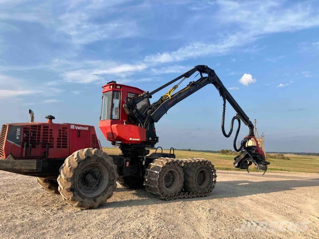 Komatsu 911.4 Harvesterit