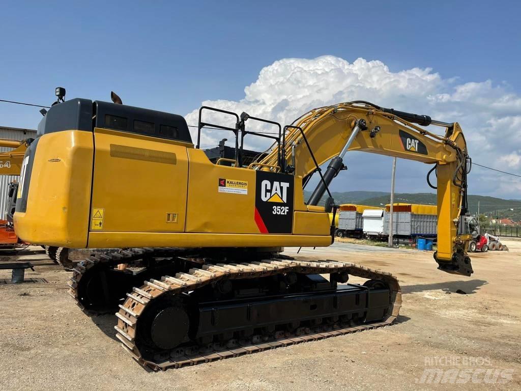 CAT 352FL Telakaivukoneet