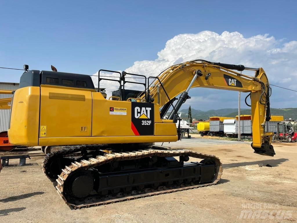 CAT 352FL Telakaivukoneet