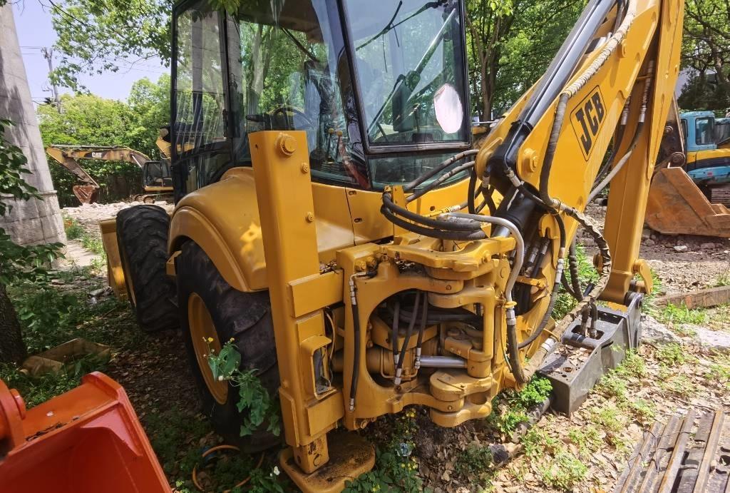 JCB 4 CX Kaivurikuormaajat