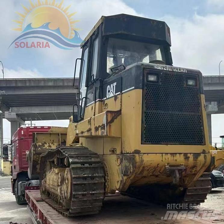 CAT 973 D Telakuormaajat