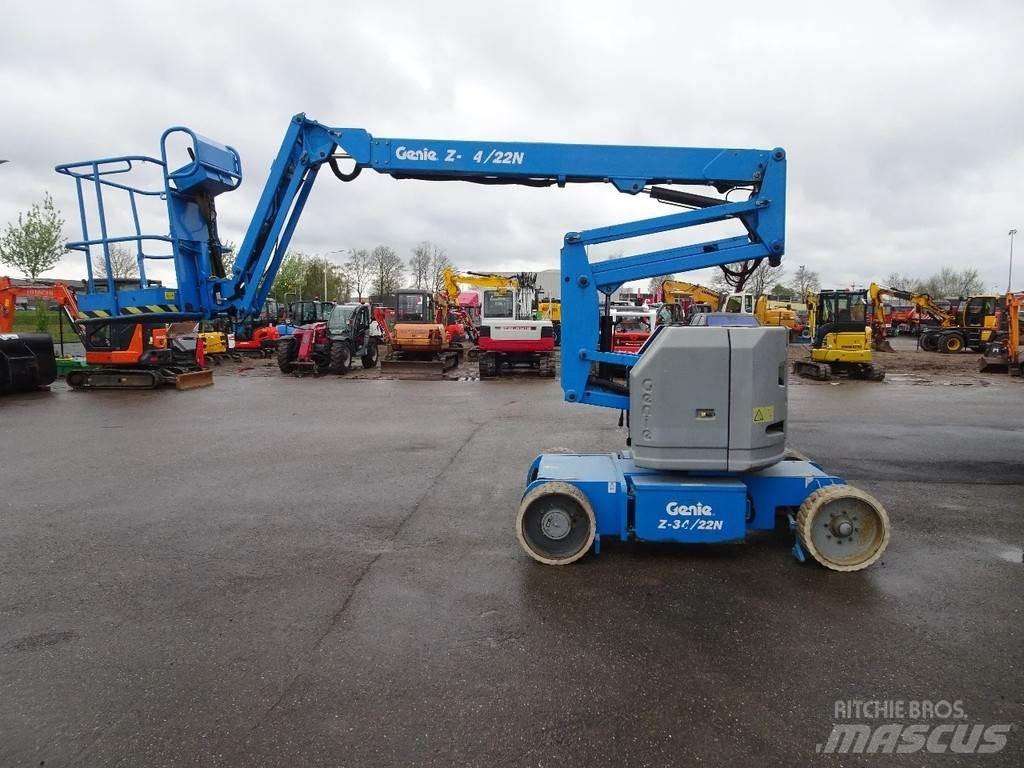 Genie Z34/22N Kuukulkijat