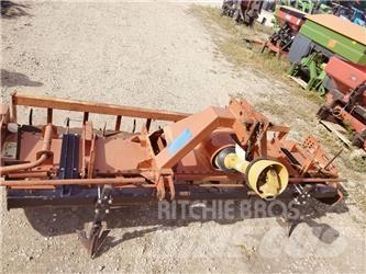 Kuhn HR 302 Äkeet